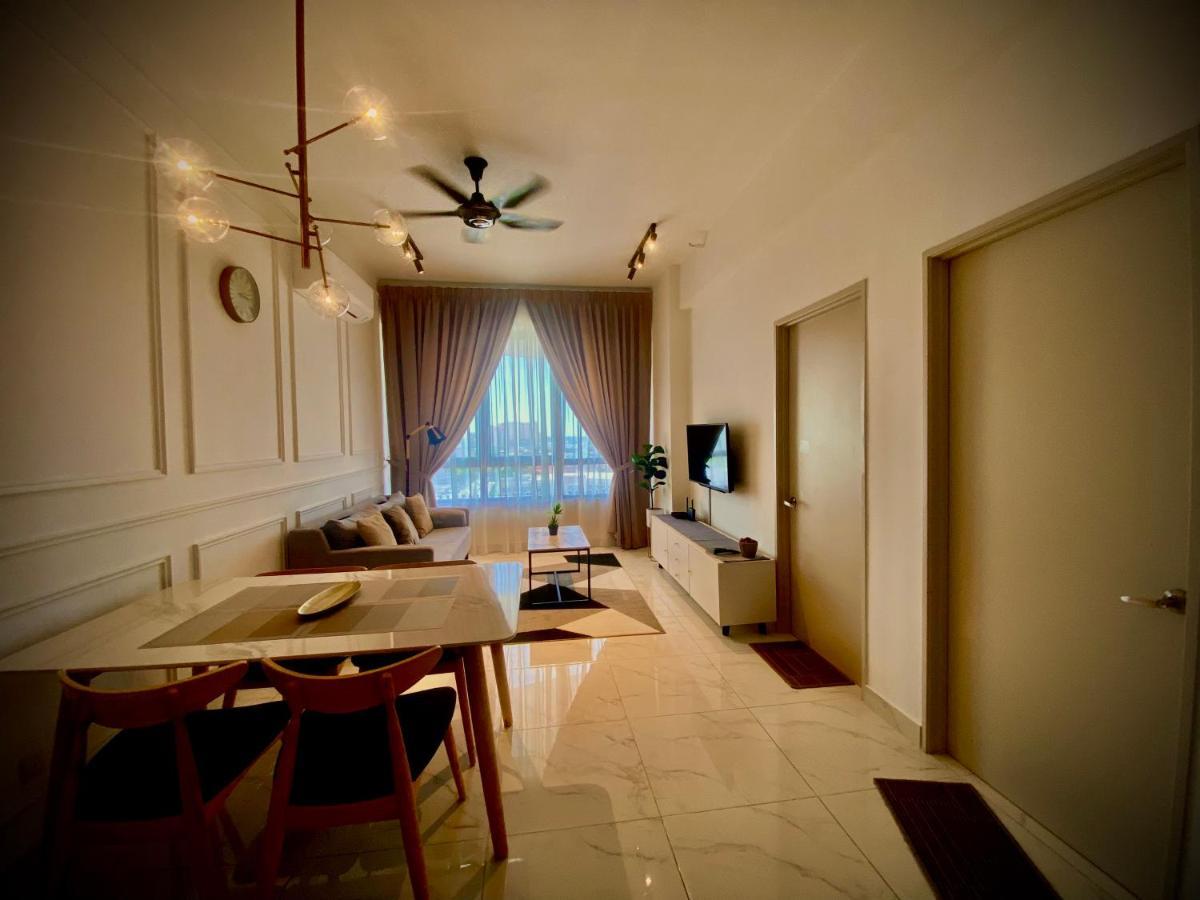 Jsadli Suite Troika Residence Kota Bharu Buitenkant foto